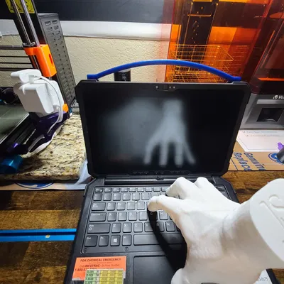 Tay cầm Dell Latitude 7220 in 3D thân thiện với người dùng