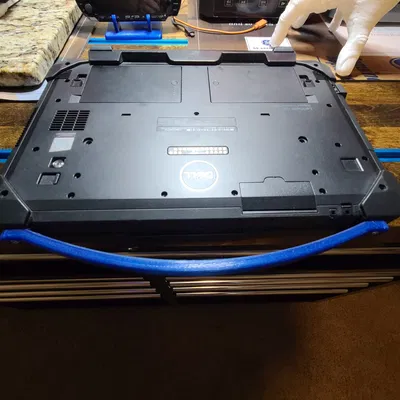 Tay cầm Dell Latitude 7220 in 3D thân thiện với người dùng