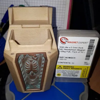 Hộp đựng thuốc lá hình quan tài