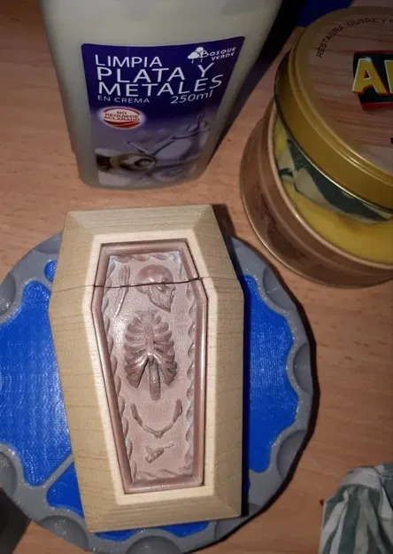 Hộp đựng thuốc lá hình quan tài - Image 6