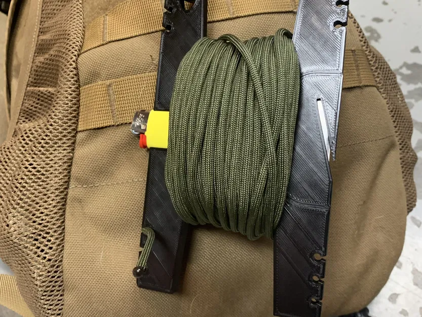 Giá đỡ dây với lưỡi dao và bật lửa mini Bic - Image 2