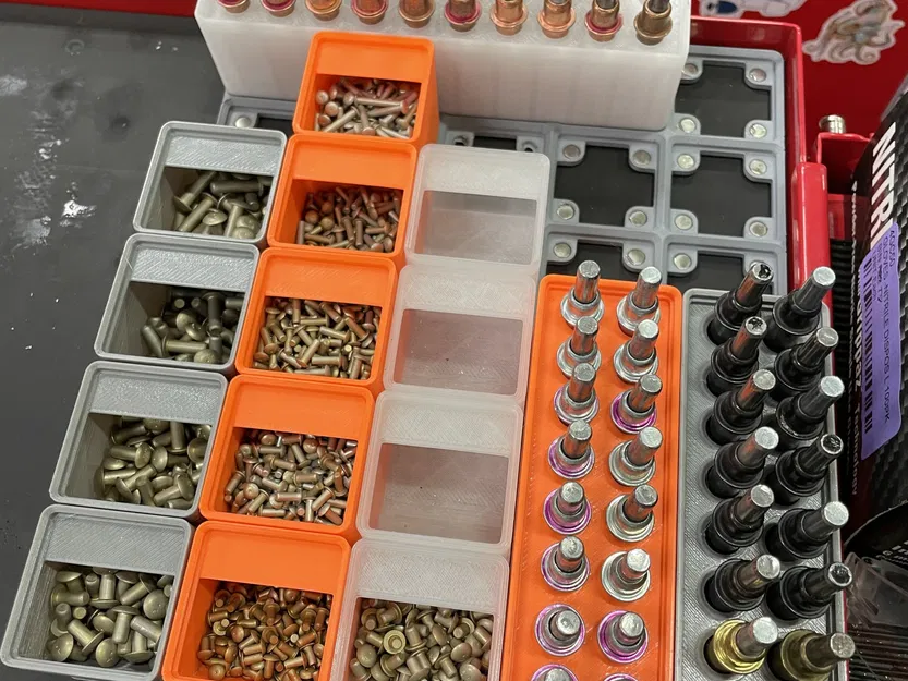 Khay chứa cleco (cleko) cho tổ chức dụng cụ Gridfinity - Image 1