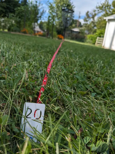 Cọc giữ dây thừng và đánh dấu khoảng cách - Image 3