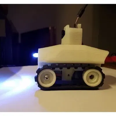 Xe tăng FPV điều khiển từ xa nhỏ gọn với bánh xe Lego