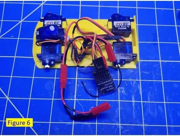 Xe tăng FPV mini với tháp pháo điều khiển servo - Image 11