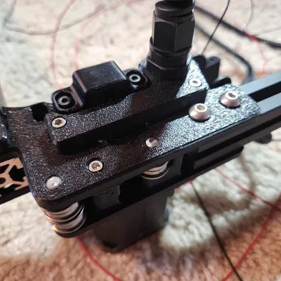 Giá đỡ PG7 Voron 2.4 với hệ thống quản lý dây điện và endstop