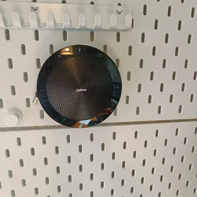 Giá đỡ Jabra 510 cho bảng Skadis