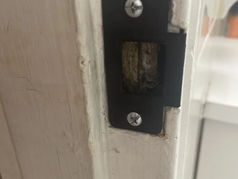 Bảng chốt cửa cho tay nắm cửa - Image 1