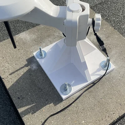 Giá đỡ RTK Mammomtion Luba cho mái phẳng