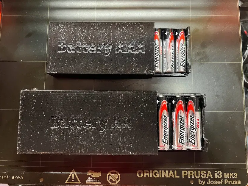 Hộp pin AAA nhỏ với ray trượt chứa 8 viên - Image 2