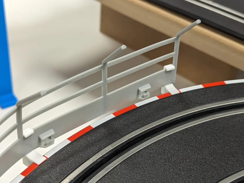 Cái kẹp hàng rào an ninh Carrera GO! - Image 2