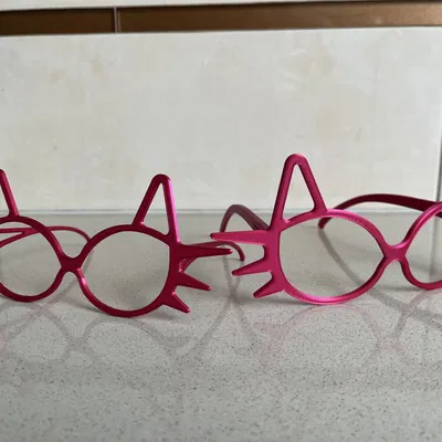 Kính mèo không có tròng cho trẻ em và người lớn