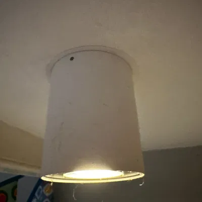 Nắp che lỗ đèn trần cho không gian sống