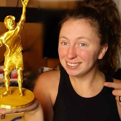 Cúp tennis in hình cha tôi yêu thích môn thể thao này