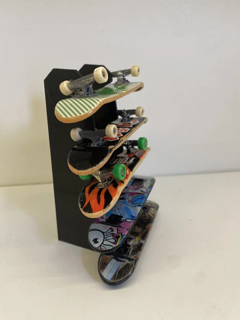 Giá đỡ mini skate tiện lợi cho không gian nhỏ - Image 1