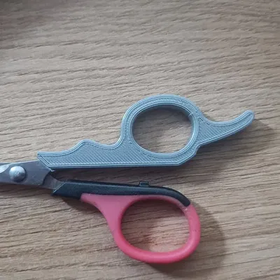 Cán kéo cắt móng tay công thái học