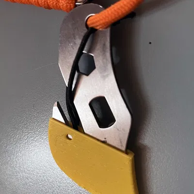 Nắp đậy KERT tự làm cho móc khóa trong túi