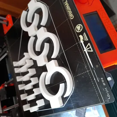 Bộ giá đỡ và kẹp cho máng nước nhựa nhỏ 50mm và 65mm