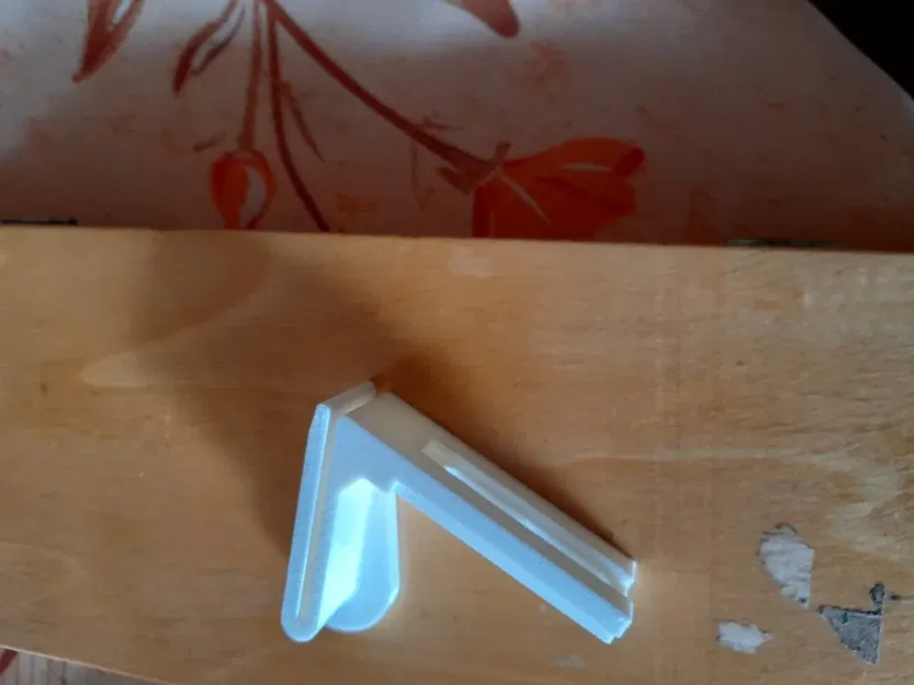 Bộ giá đỡ và kẹp cho máng nước nhựa nhỏ 50mm và 65mm - Image 12