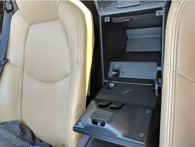 Khay để đồ trung tâm Miata / MX-5 NC - Image 1