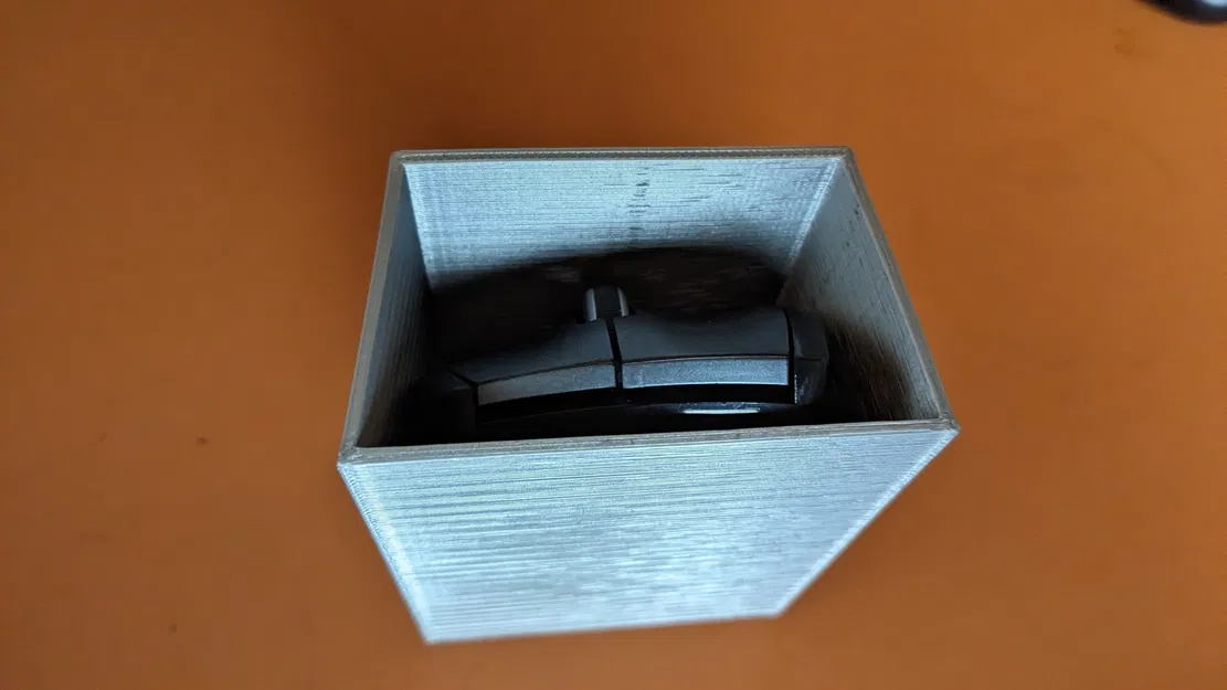 Vỏ bảo vệ chuột Logitech M705 cho chuyến đi - Image 1