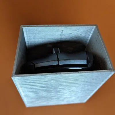 Vỏ bảo vệ chuột Logitech M705 cho chuyến đi