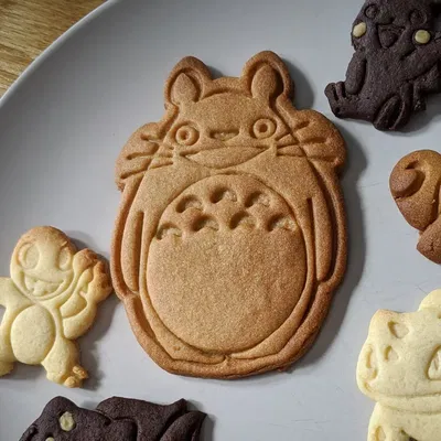 Cutter bánh quy Totoro chi tiết sửa chữa