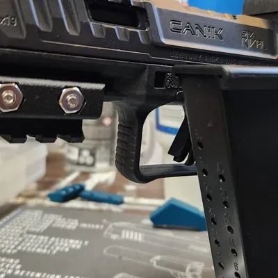 Bàn đạp ga Canik SFX Rival kiểm soát độ nâng nòng