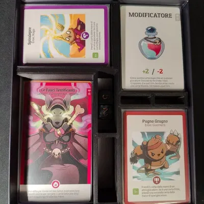 Giá đỡ thẻ bài Here To Slay cho trò chơi cơ bản và mở rộng