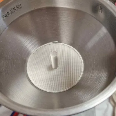 Bộ lọc nhựa cho phễu inox của tôi
