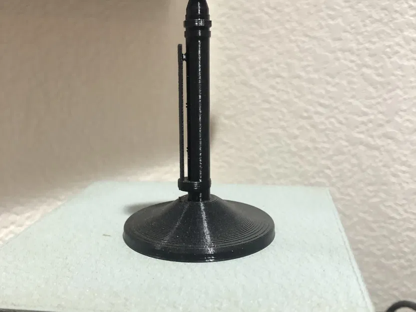 Microphone Astatic D_104 với thiết kế độc đáo - Image 1