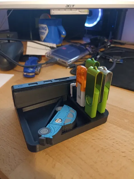 Giá đỡ thẻ USB Tuspy cho văn phòng và gia đình - Image 1