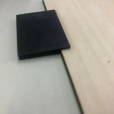 Giá đỡ từ tính cho bàn tổ ong trên máy khắc laser