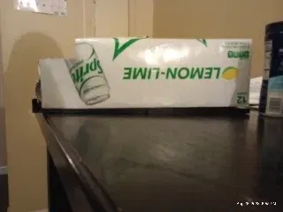 Khay đựng lon nước giải khát trong tủ lạnh - Image 4