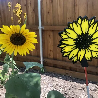 Nghệ thuật sân vườn in 3D hình hoa hướng dương