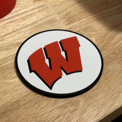 Đế lót ly UW-Madison với hình Bucky Badger và biểu tượng “W”