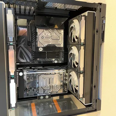 Đầu đọc thẻ đa năng Startech USB 3.0 cho case Lian Li O11 Dynamic EVO