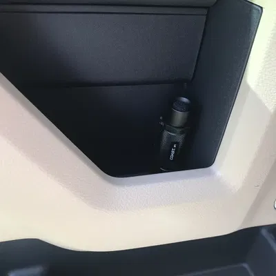 Giá đỡ đèn pin cho đèn LED Coast HP1