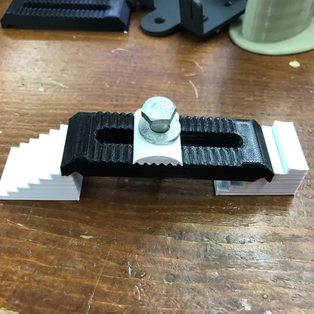 Giá đỡ điều chỉnh cho máy CNC - Image 2