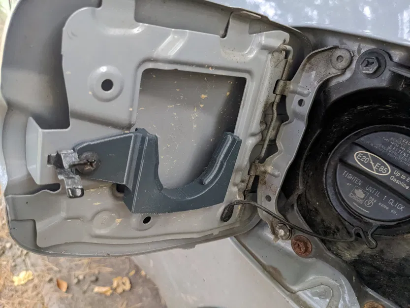 Giá đỡ nắp xăng cho Toyota Tacoma thế hệ 3 - Image 4