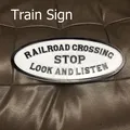 Biển báo đường sắt "Dừng lại, Nhìn và Nghe - Thumbnail 1