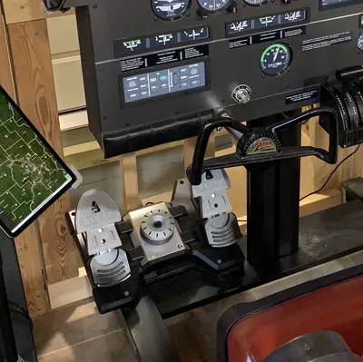 Pedal lái Piper cho hệ thống Saitek