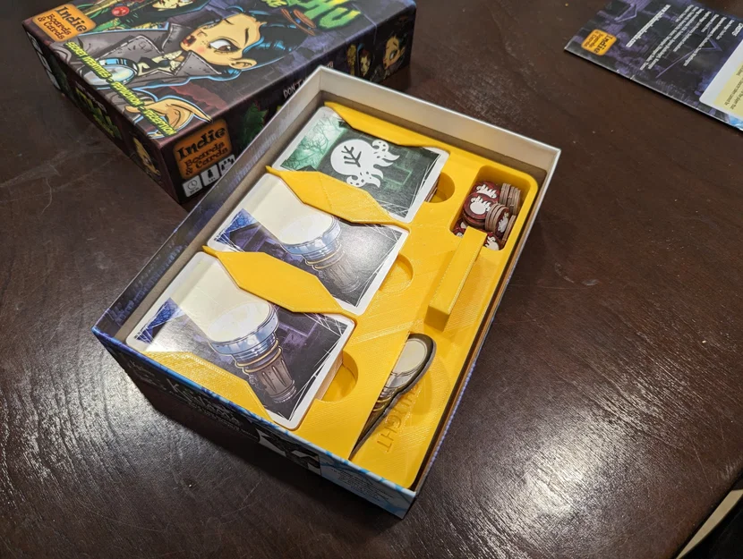 Giá đỡ tổ chức thẻ và token cho trò chơi Cthulhu - Image 1