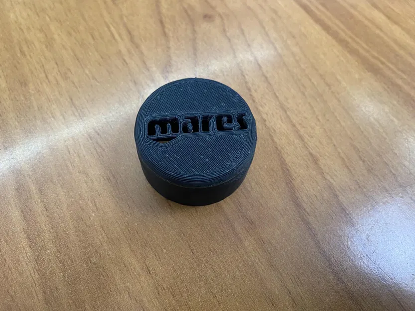 Nắp thay thế bộ điều chỉnh khí thở Mares MR12 với logo thươ... - Image 1