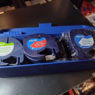 Hộp lưu trữ cartridge nhãn Dymo LetraTag cho 9 cuộn