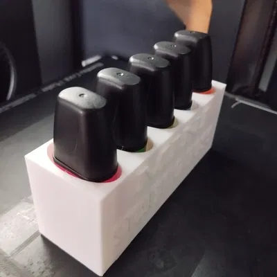 Giá đựng bút đánh dấu mini tiện lợi cho bàn làm việc