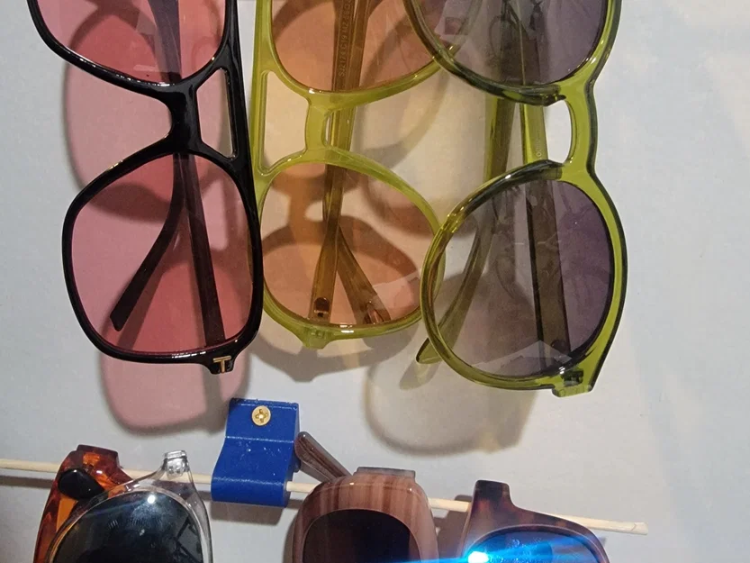Giá treo kính mát bằng tre cho tường - Image 1
