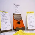 Giá đỡ và kệ cho bảng nhạc Kalimba (+20 bài hát in được) - Thumbnail 2