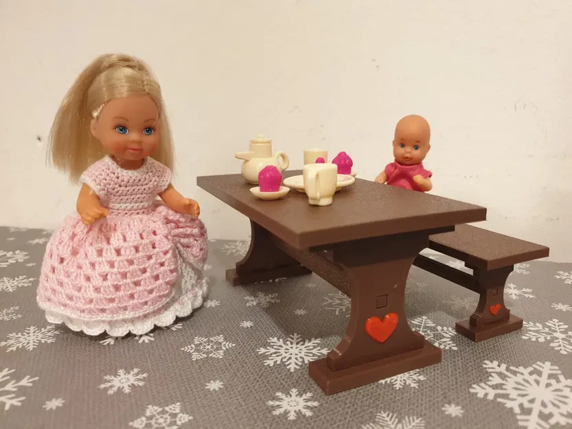 Ghế băng cho búp bê Evi - Image 1