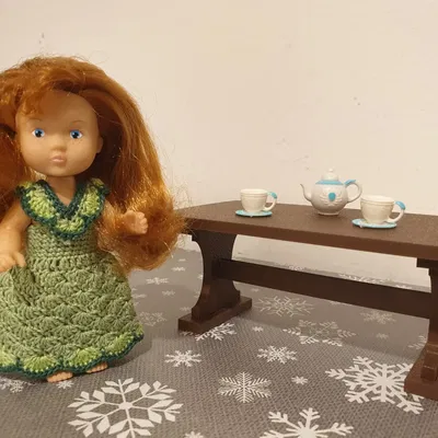 Bàn cho búp bê Evi